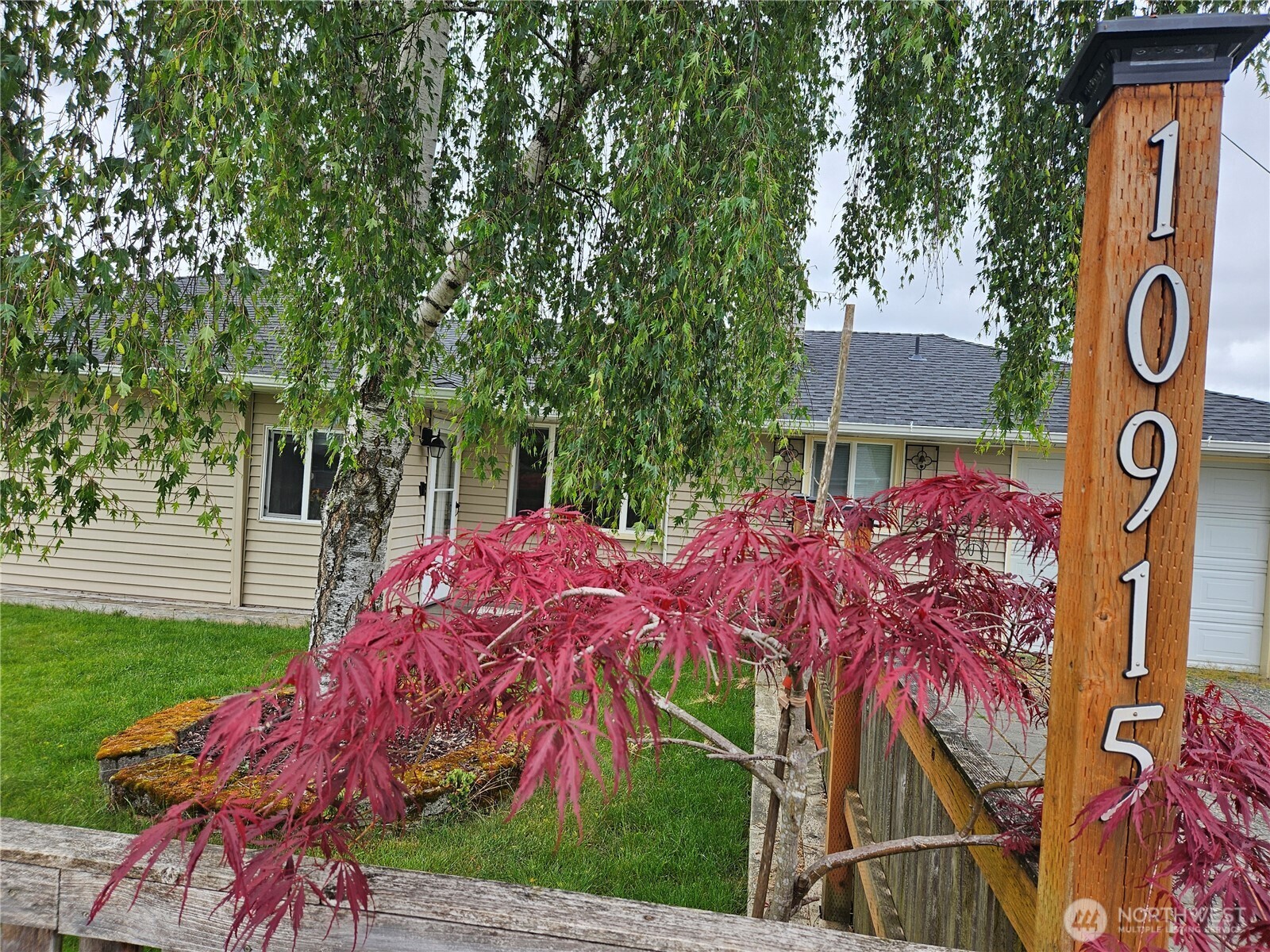 10915 Davisson Road Property Photo 2