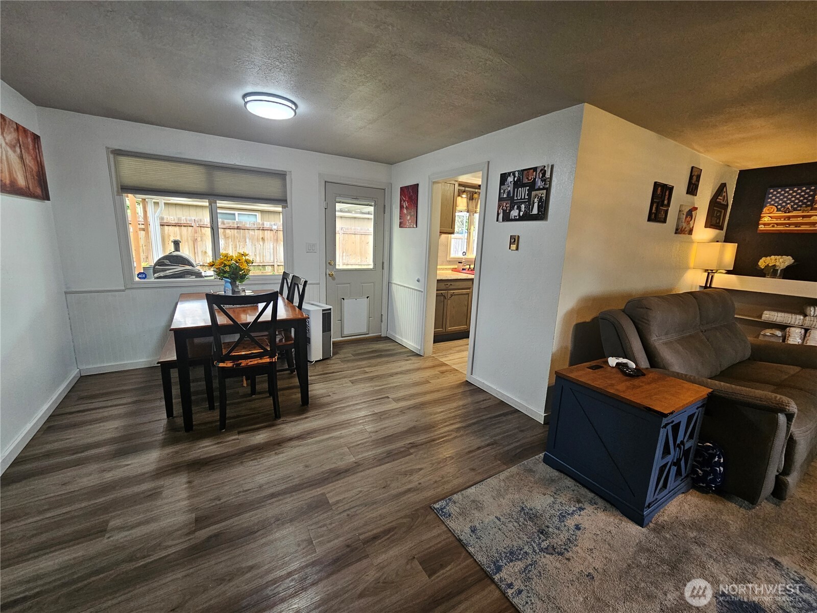 10915 Davisson Road Property Photo 9