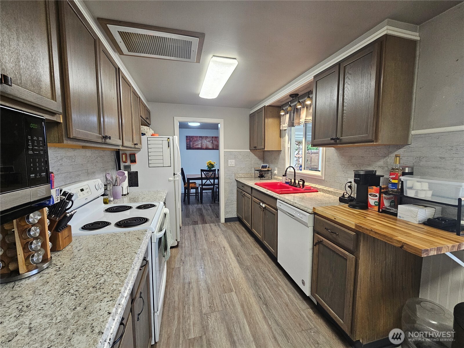 10915 Davisson Road Property Photo 10