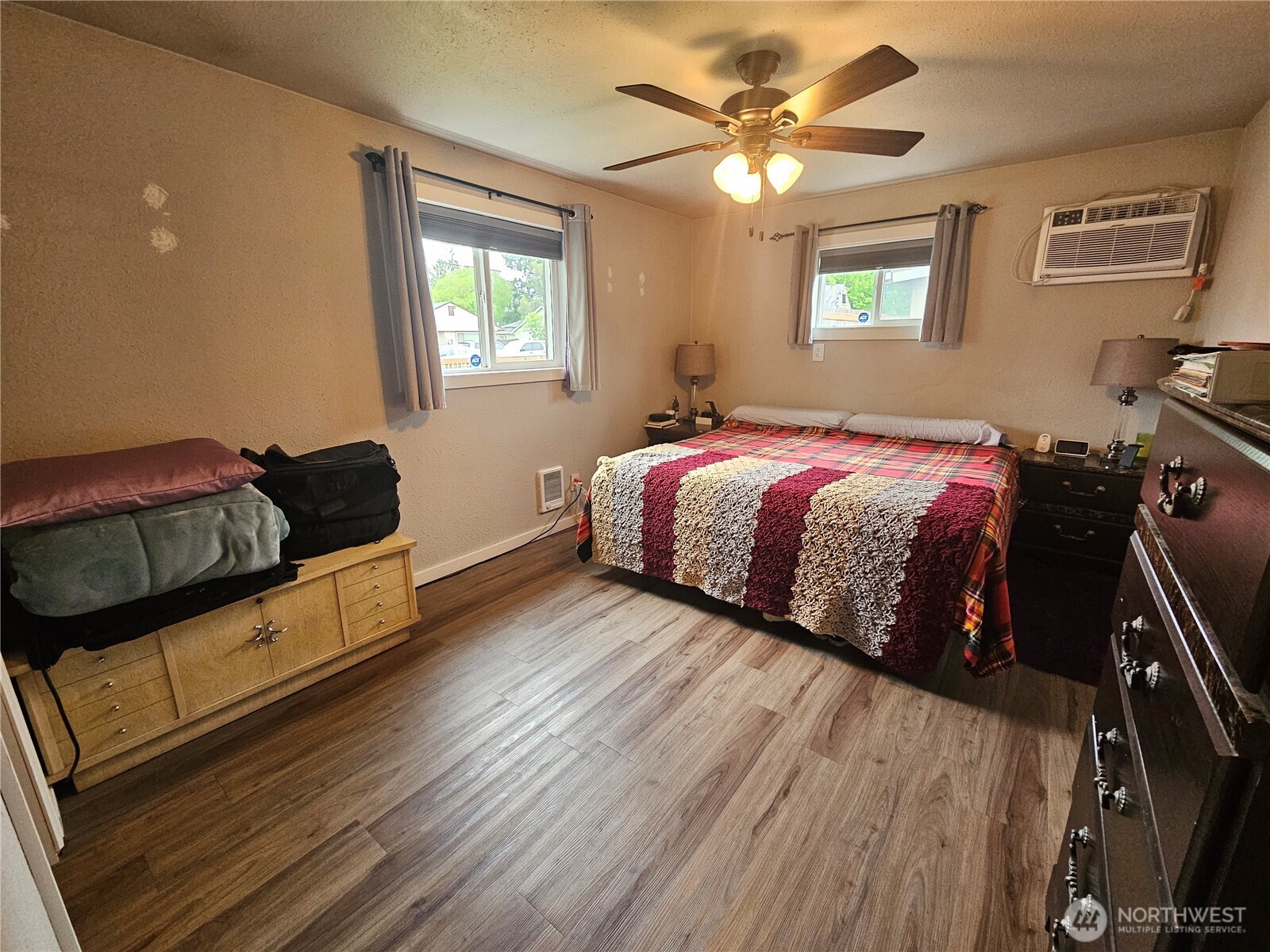 10915 Davisson Road Property Photo 12