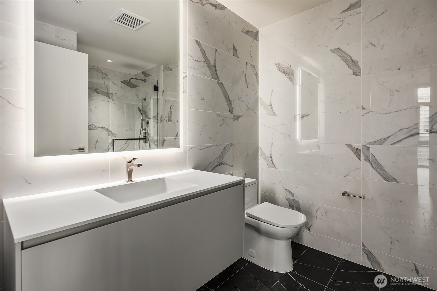 889 Avenue Square 1006 Property Photo 13