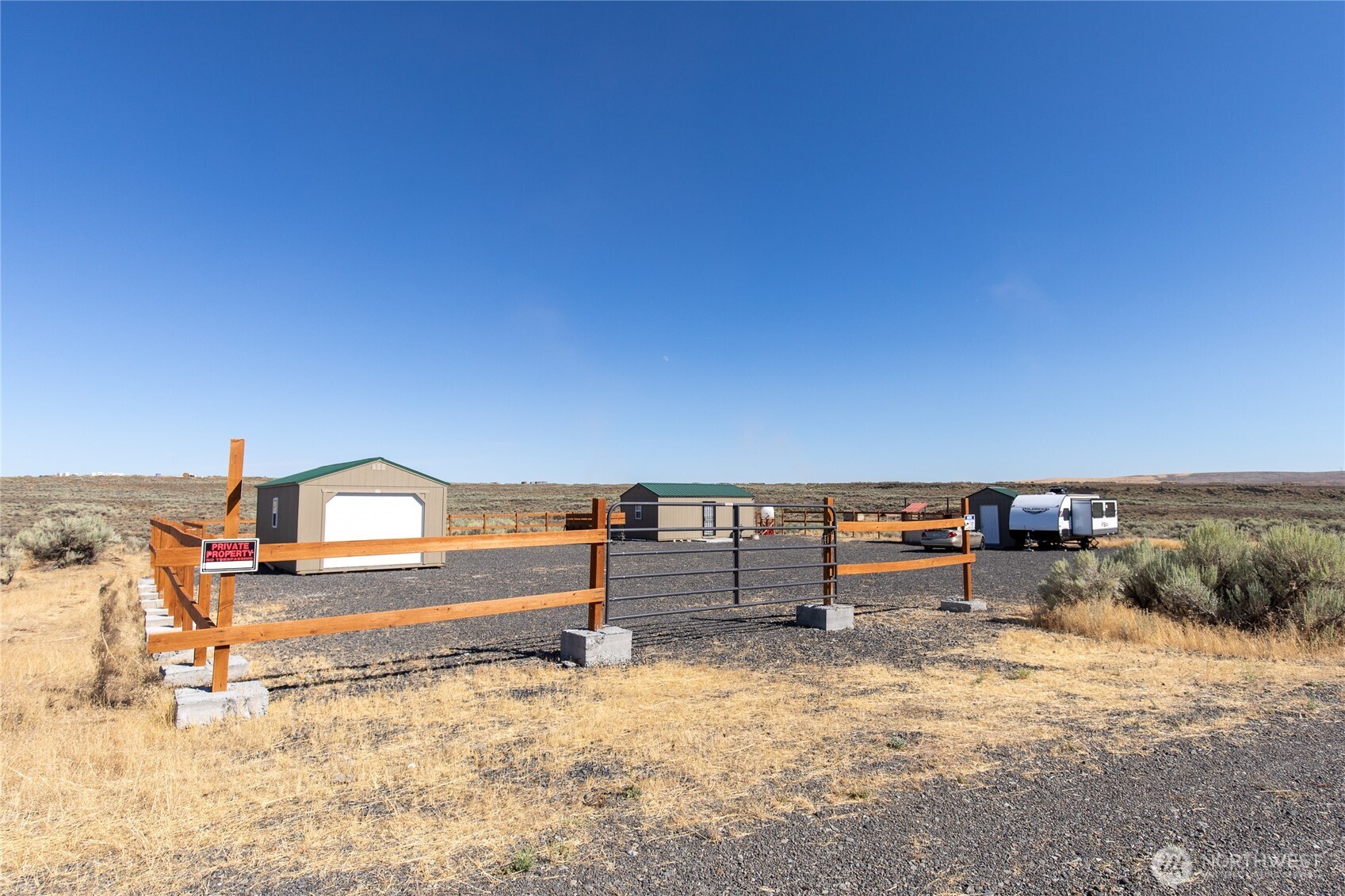 2795 Palomino Loop Property Photo 3