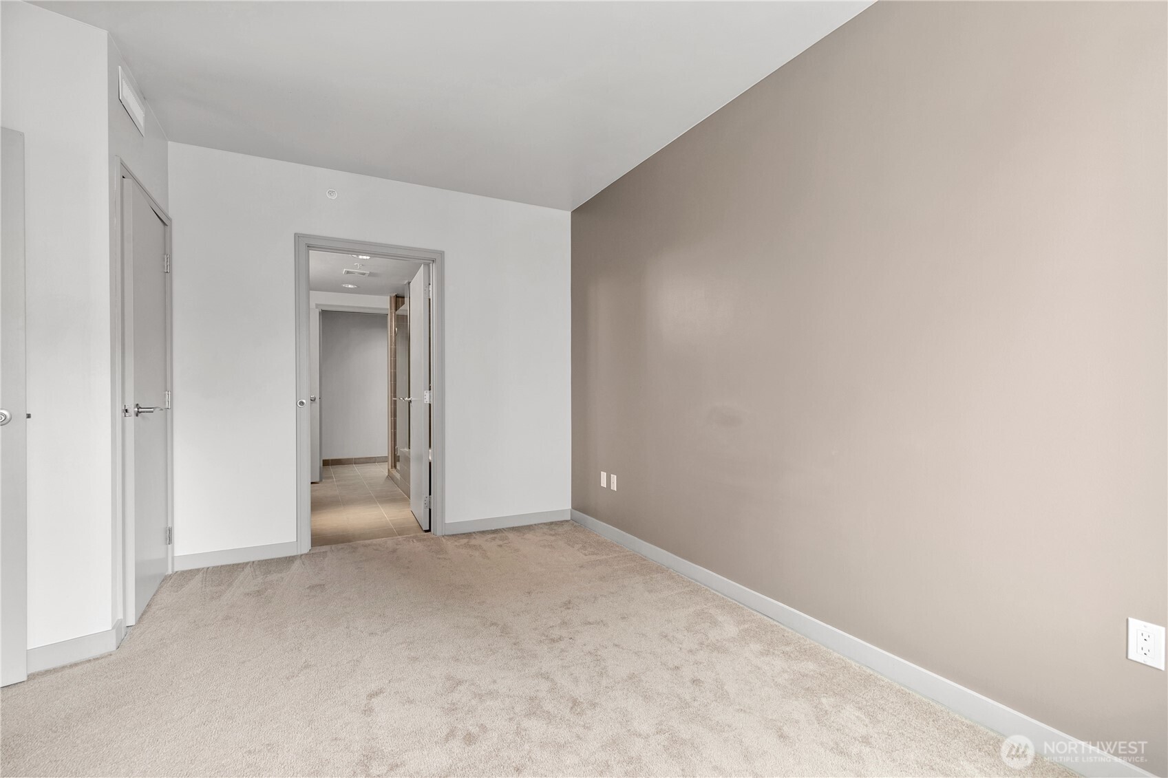10650 Ne 9th Place 1423 Property Photo 14