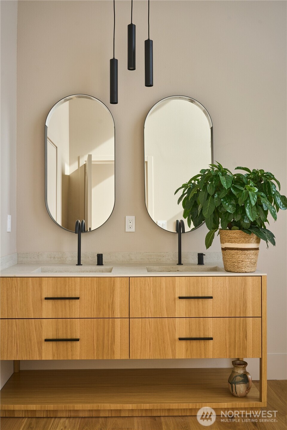 27208 J Lane Property Photo 27