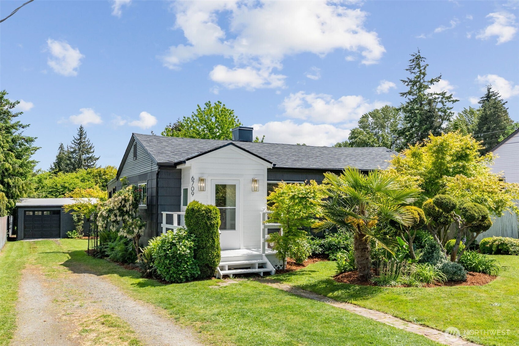 6709 E I Street Property Photo