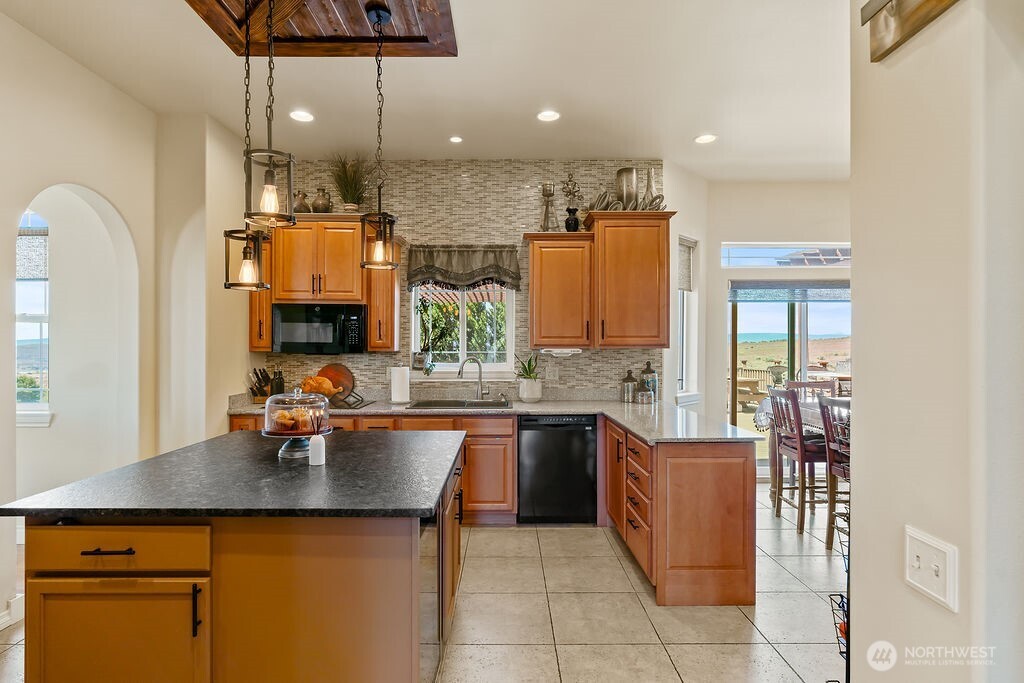 500 St Hilaire Road Property Photo 15