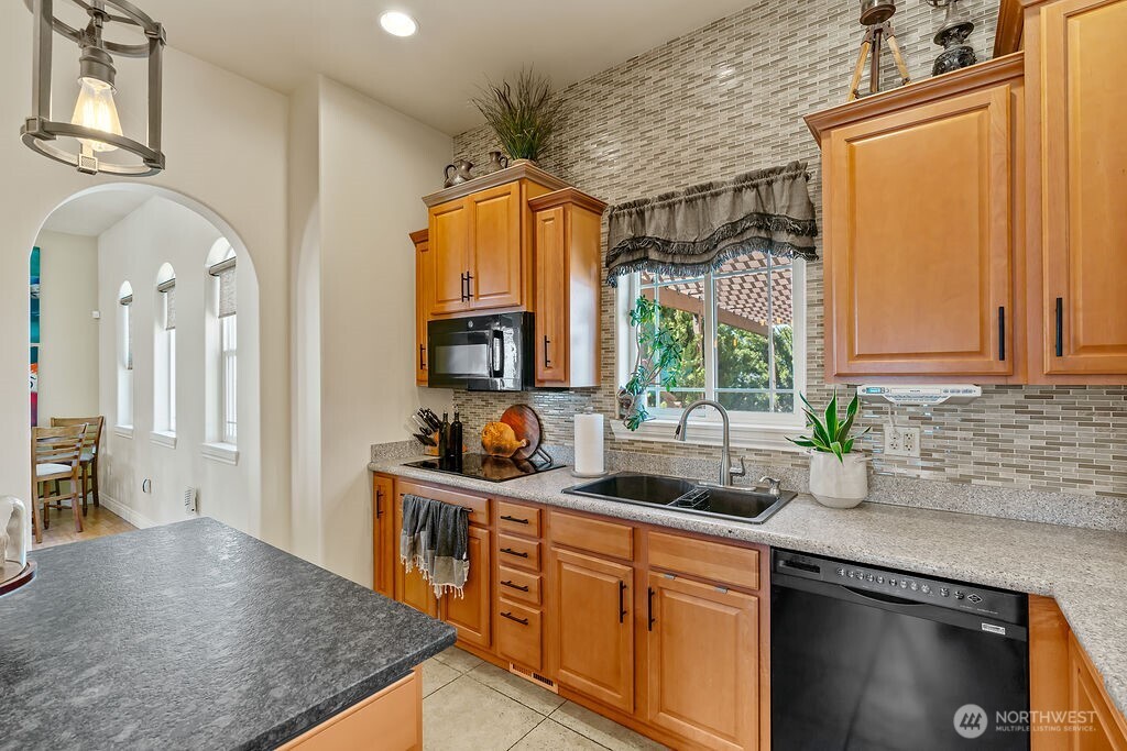 500 St Hilaire Road Property Photo 17