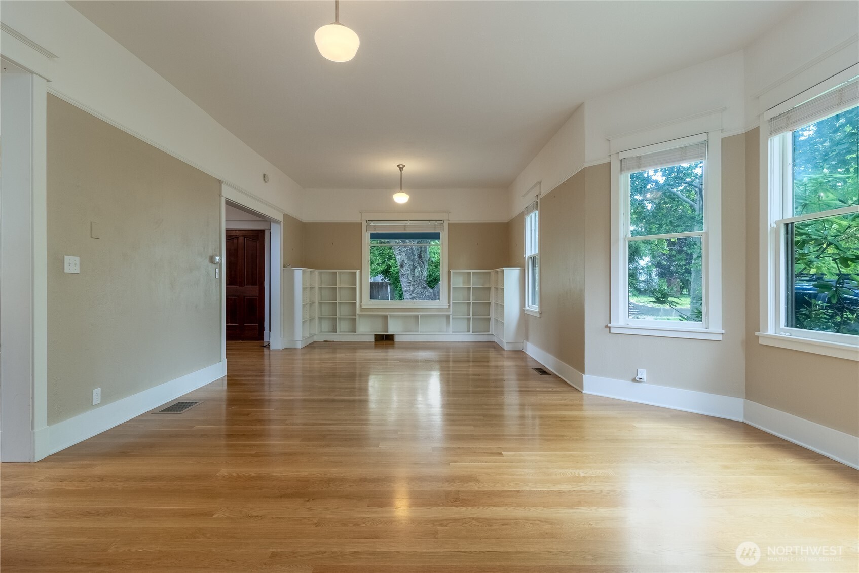 830 Boyer Avenue Property Photo 4