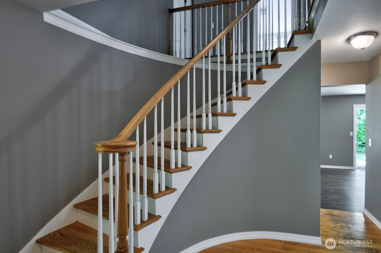 4840 Grand Fir Lane Property Photo 8