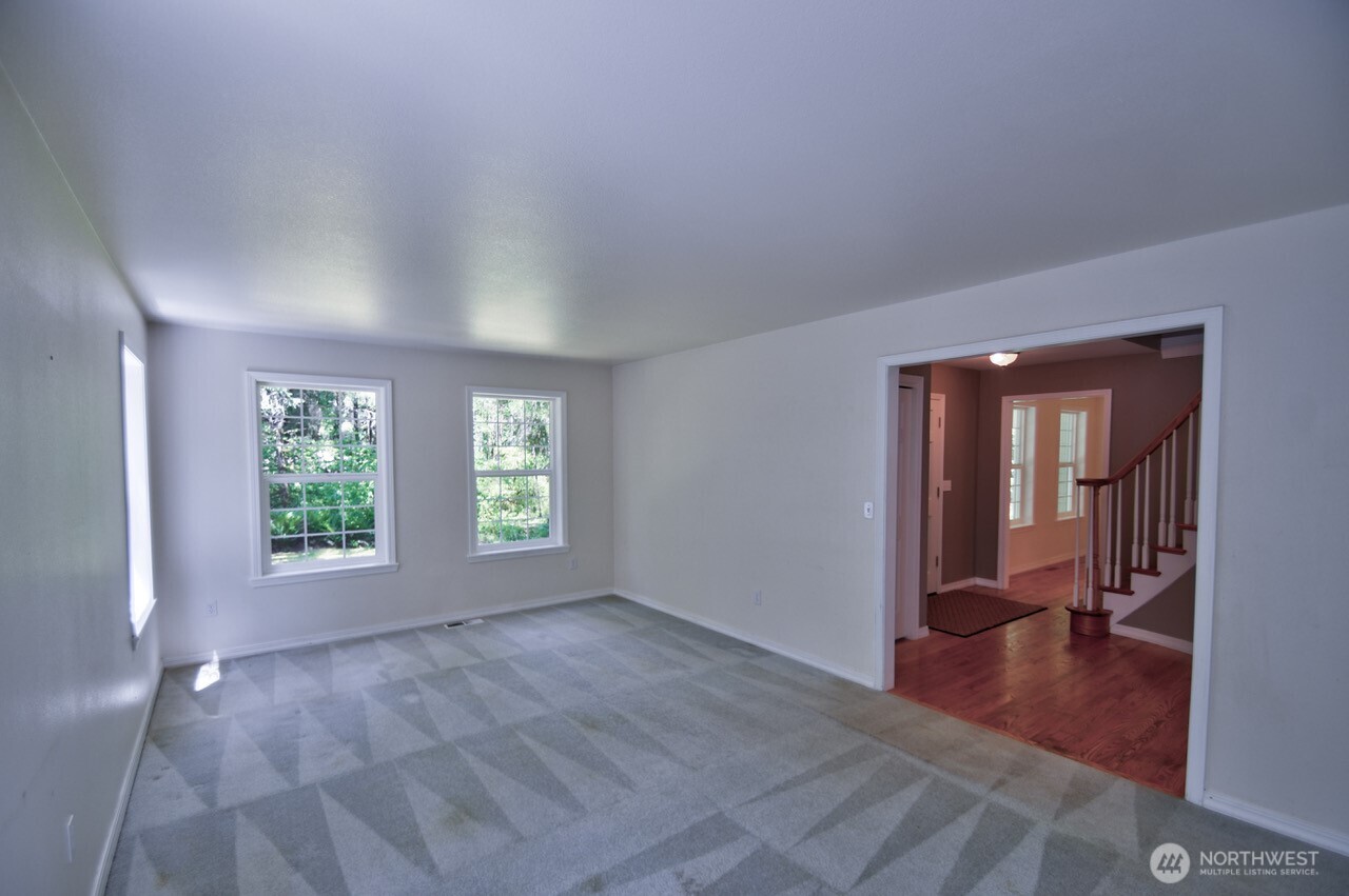 4840 Grand Fir Lane Property Photo 9