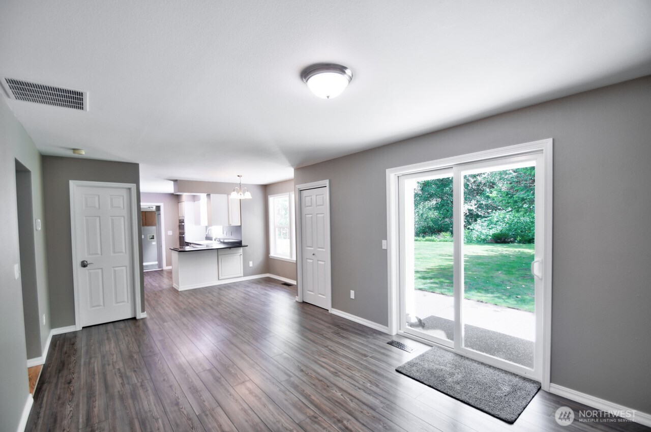 4840 Grand Fir Lane Property Photo 12