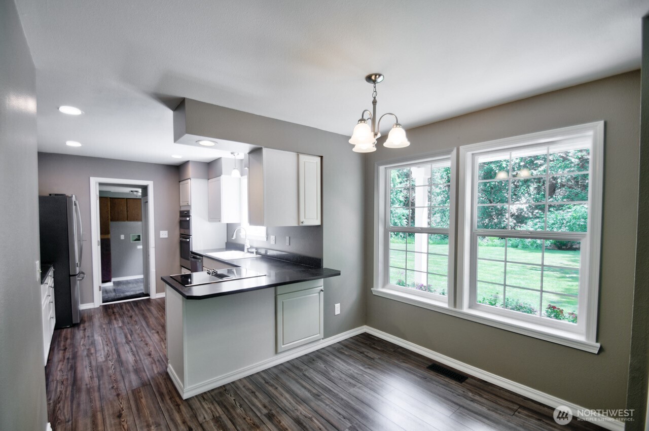 4840 Grand Fir Lane Property Photo 13