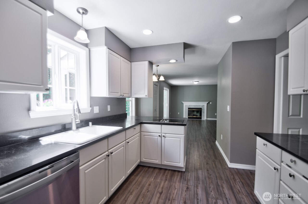 4840 Grand Fir Lane Property Photo 17