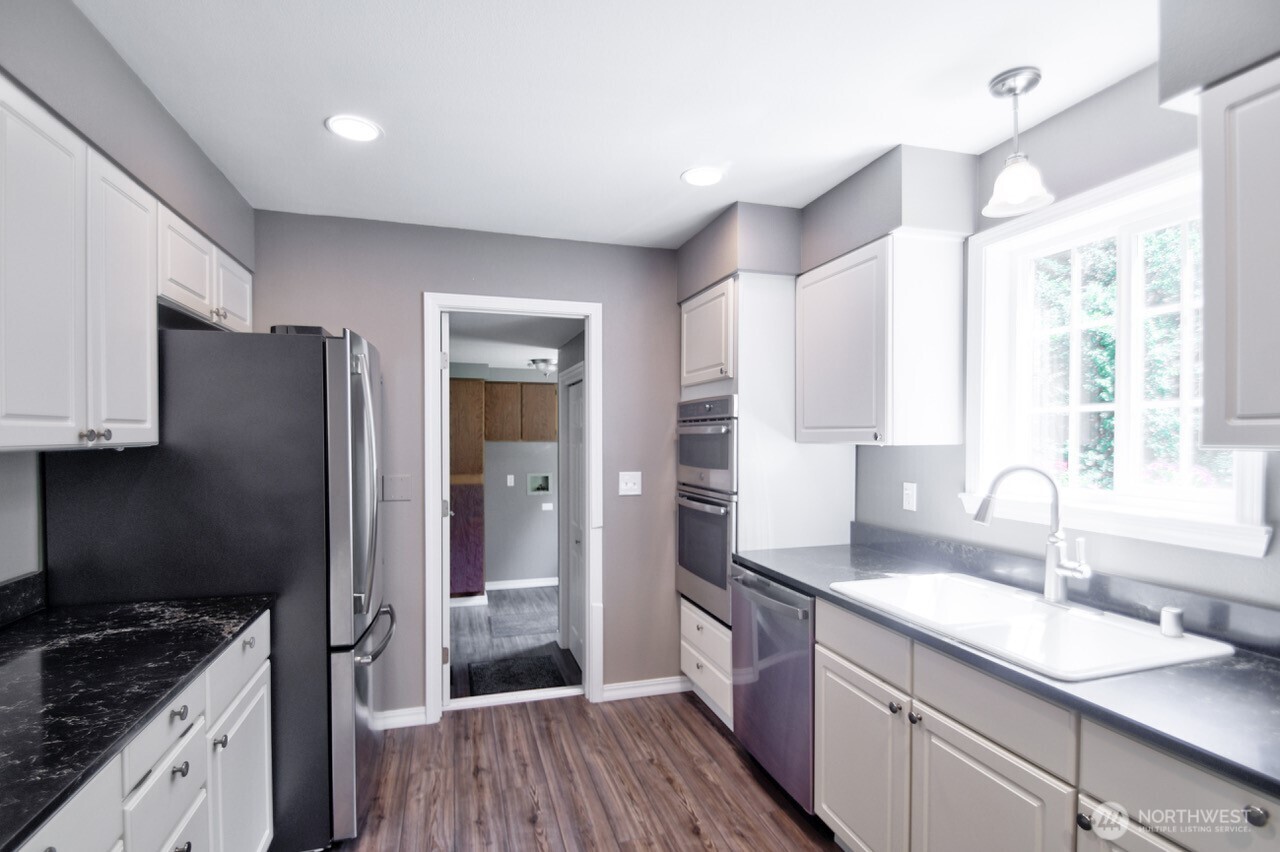 4840 Grand Fir Lane Property Photo 18