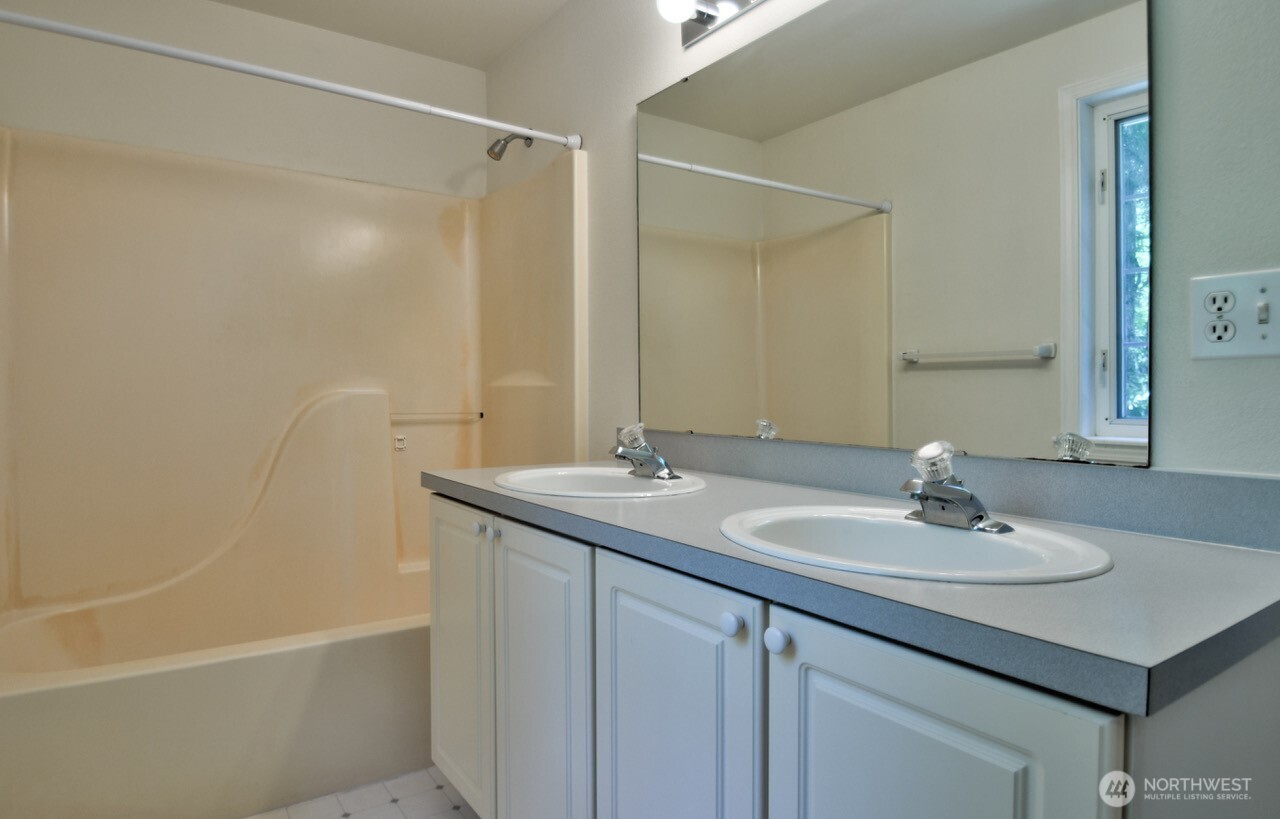 4840 Grand Fir Lane Property Photo 30