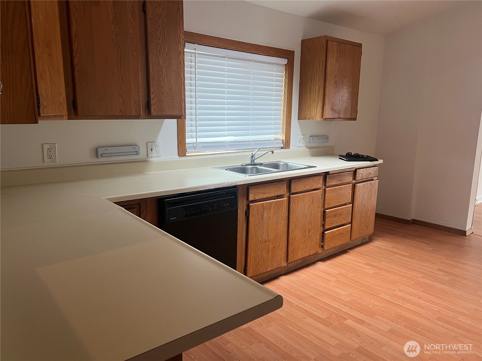 28 N Fir St Property Photo 16