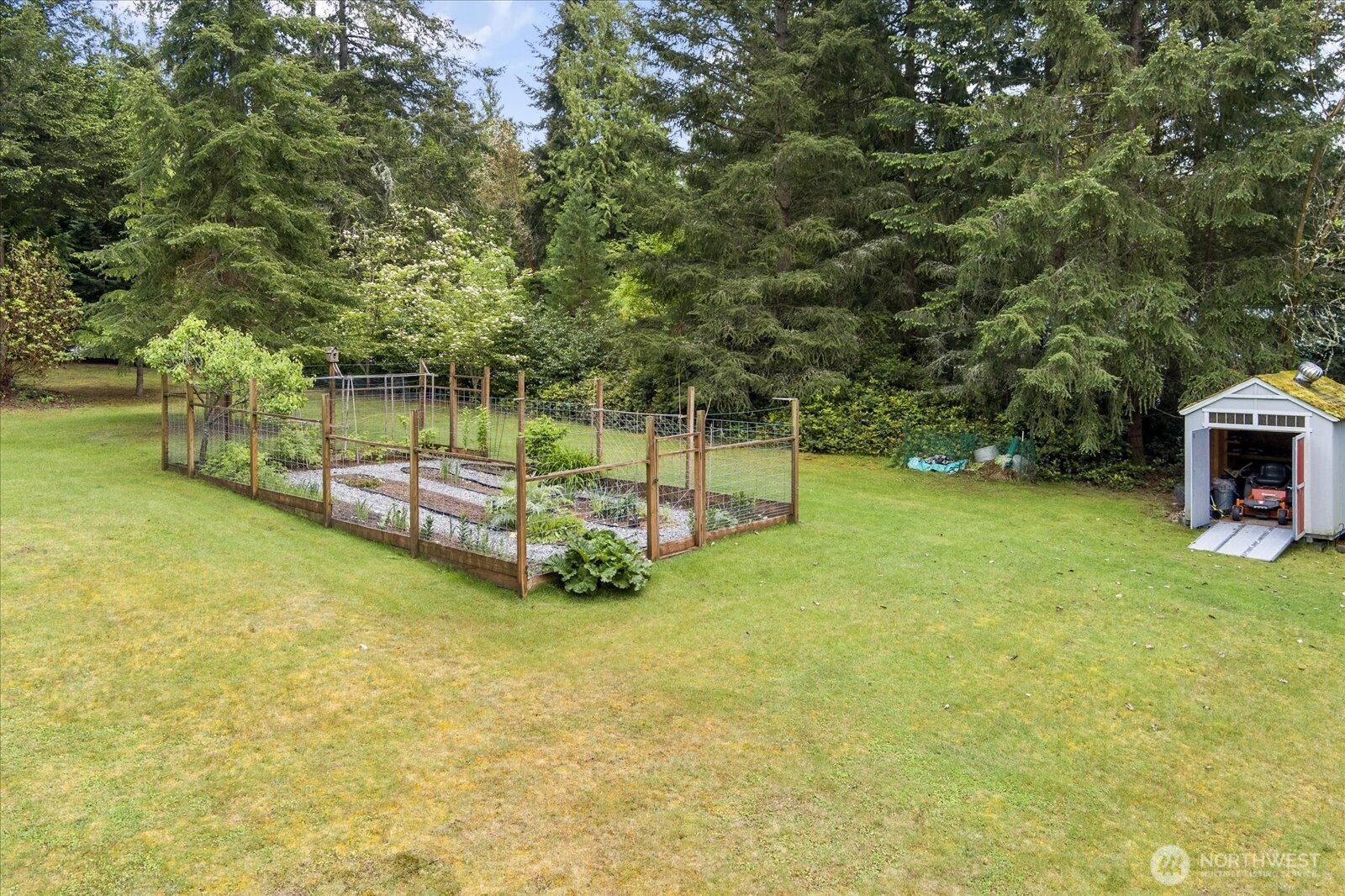 5427 Bayview Road Property Photo 36