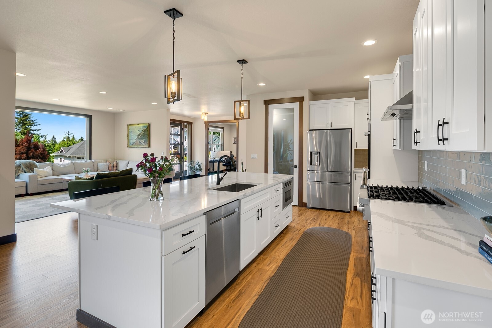 1048 Malvern Hills Drive Property Photo 4