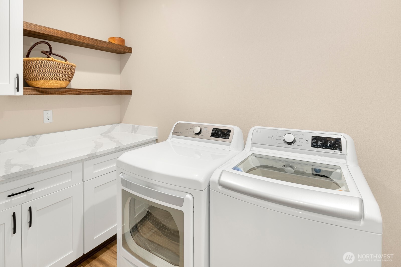 1048 Malvern Hills Drive Property Photo 22