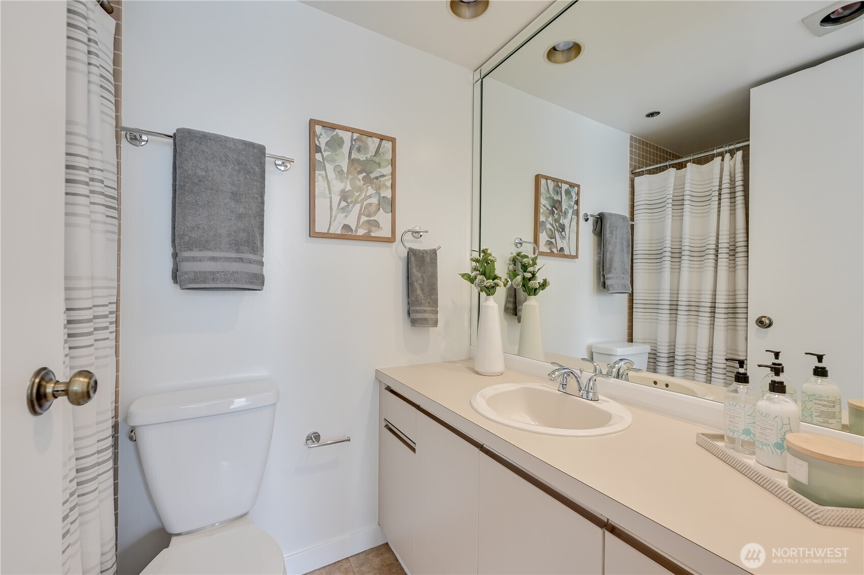 98 Union Street 513 Property Photo 15