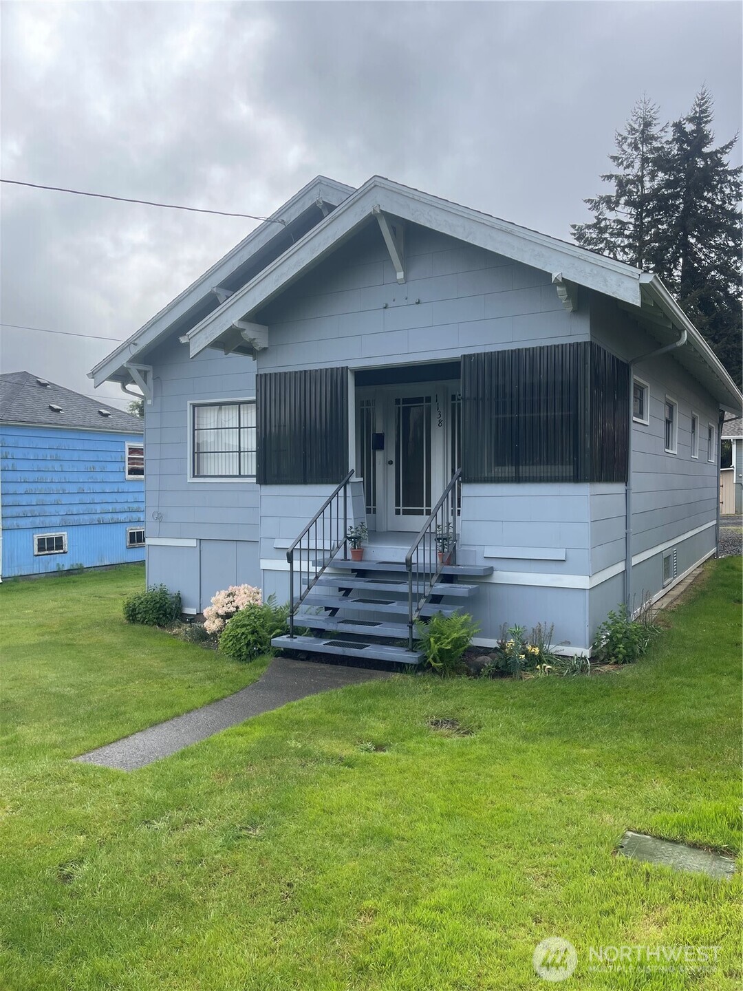 1138 Willapa Property Photo 1