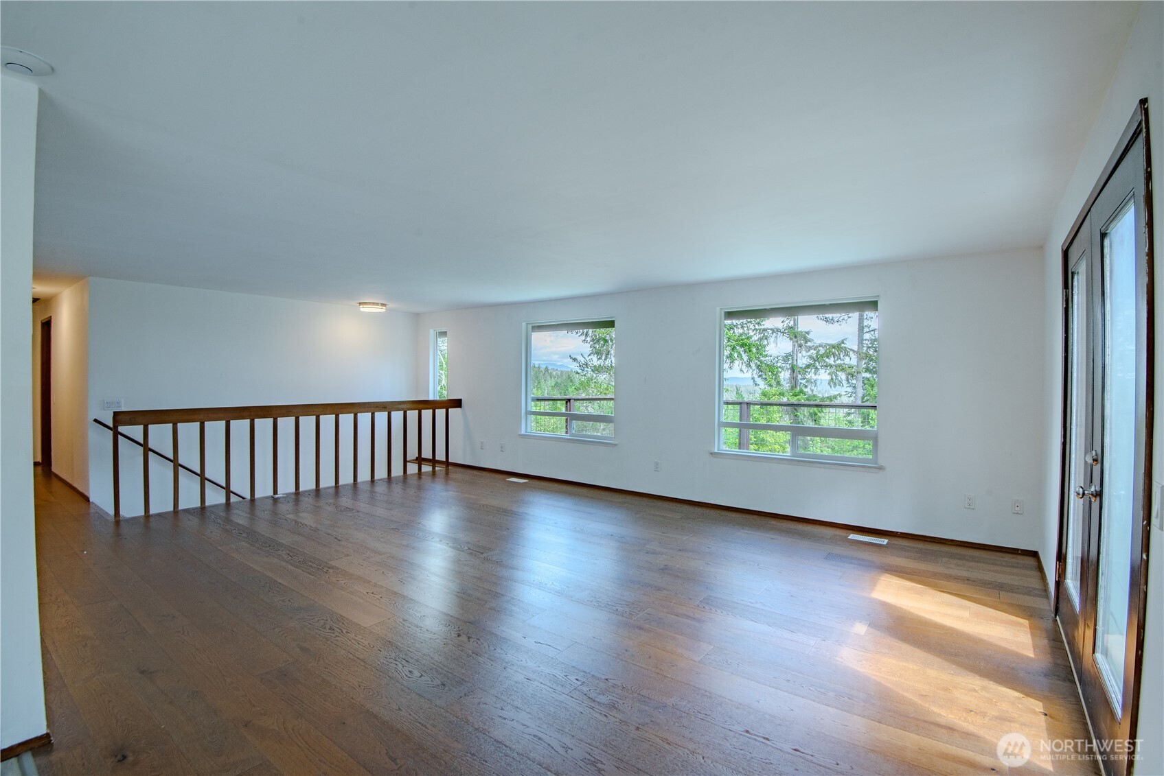 491 N Suncrest Drive Property Photo 10