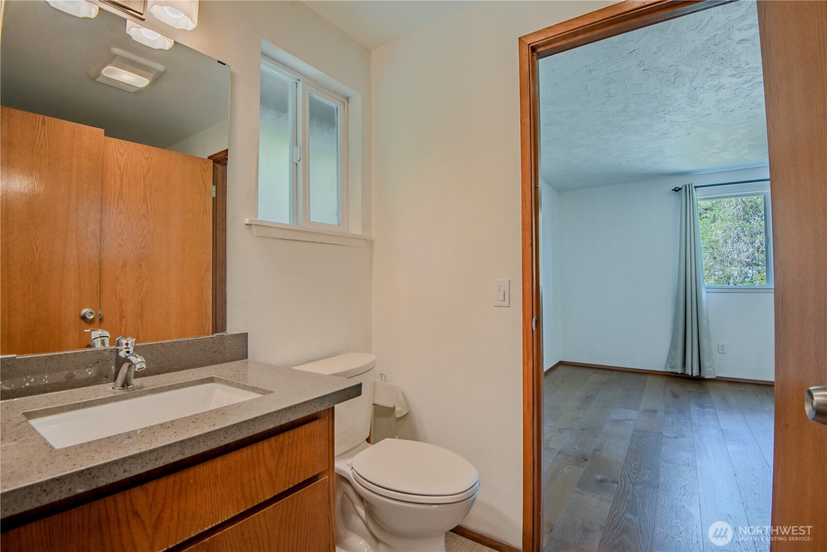 491 N Suncrest Drive Property Photo 13