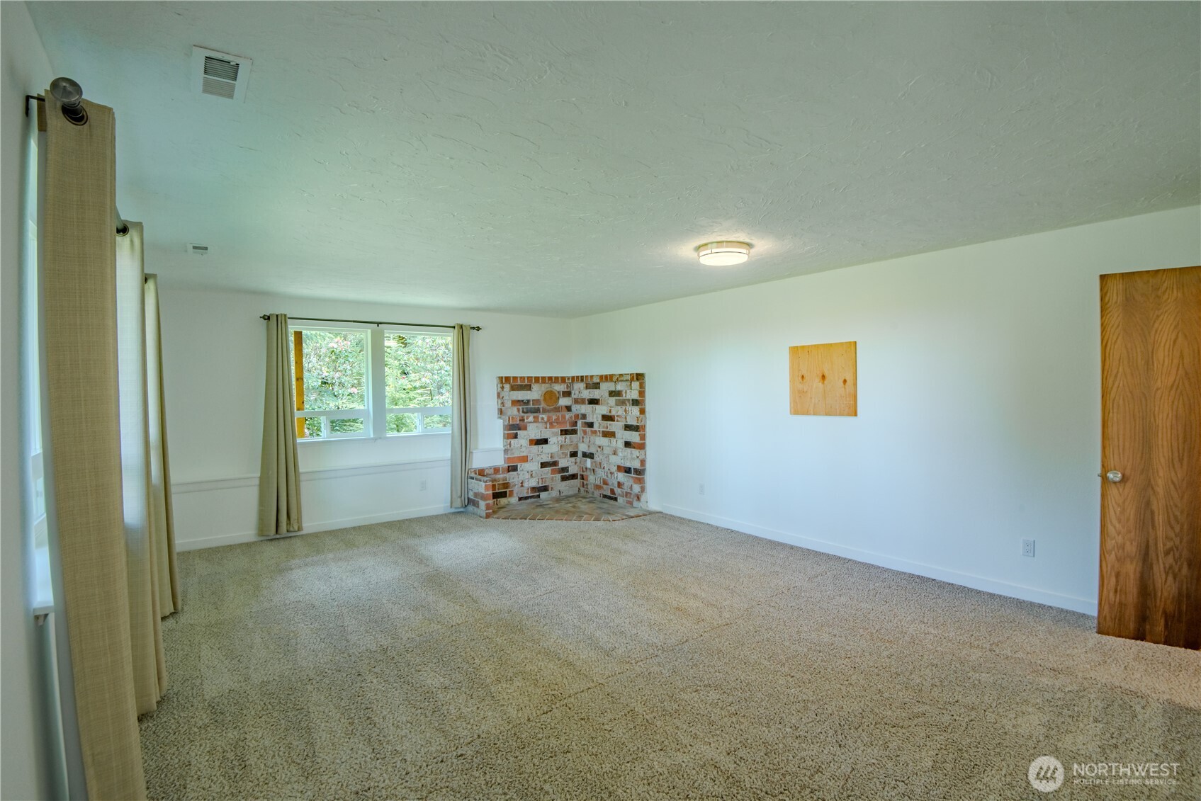 491 N Suncrest Drive Property Photo 20