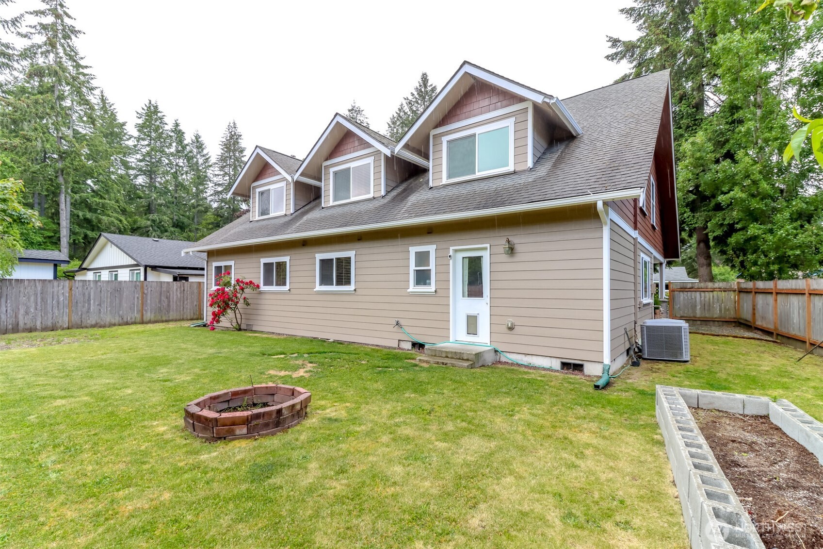 5505 Oxalis Drive Property Photo 4