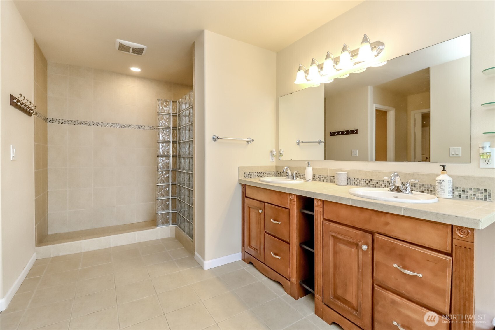 5505 Oxalis Drive Property Photo 40