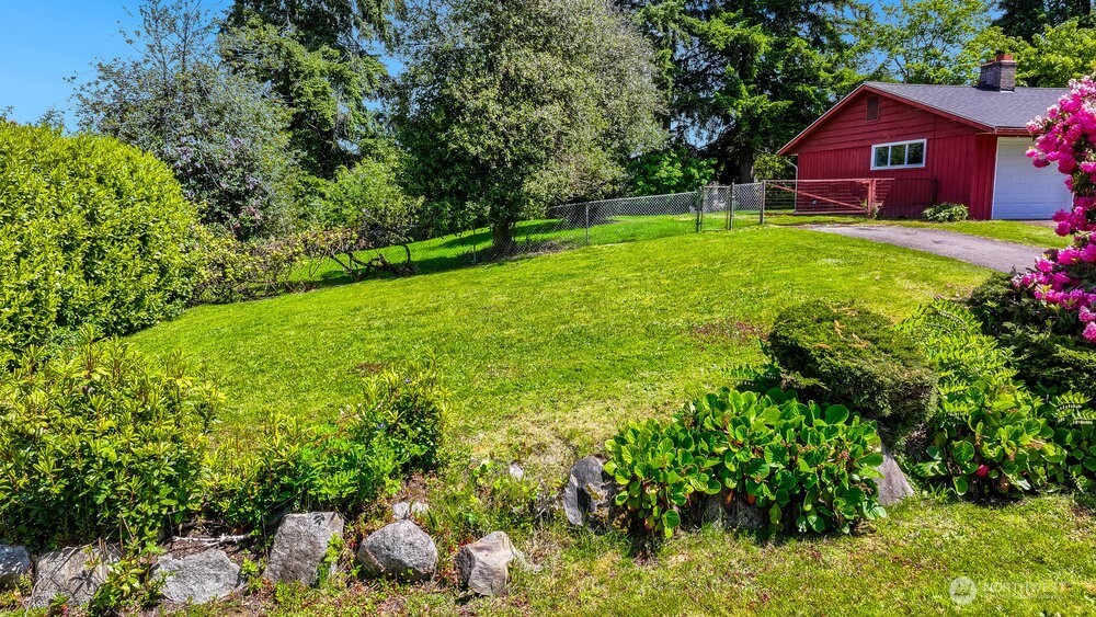 24 xx 77th Place Property Photo 1