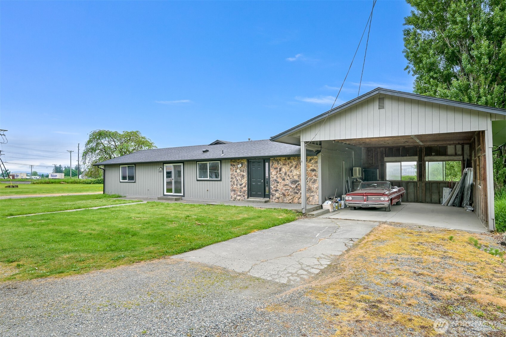 1005 Johnson Street Property Photo 1