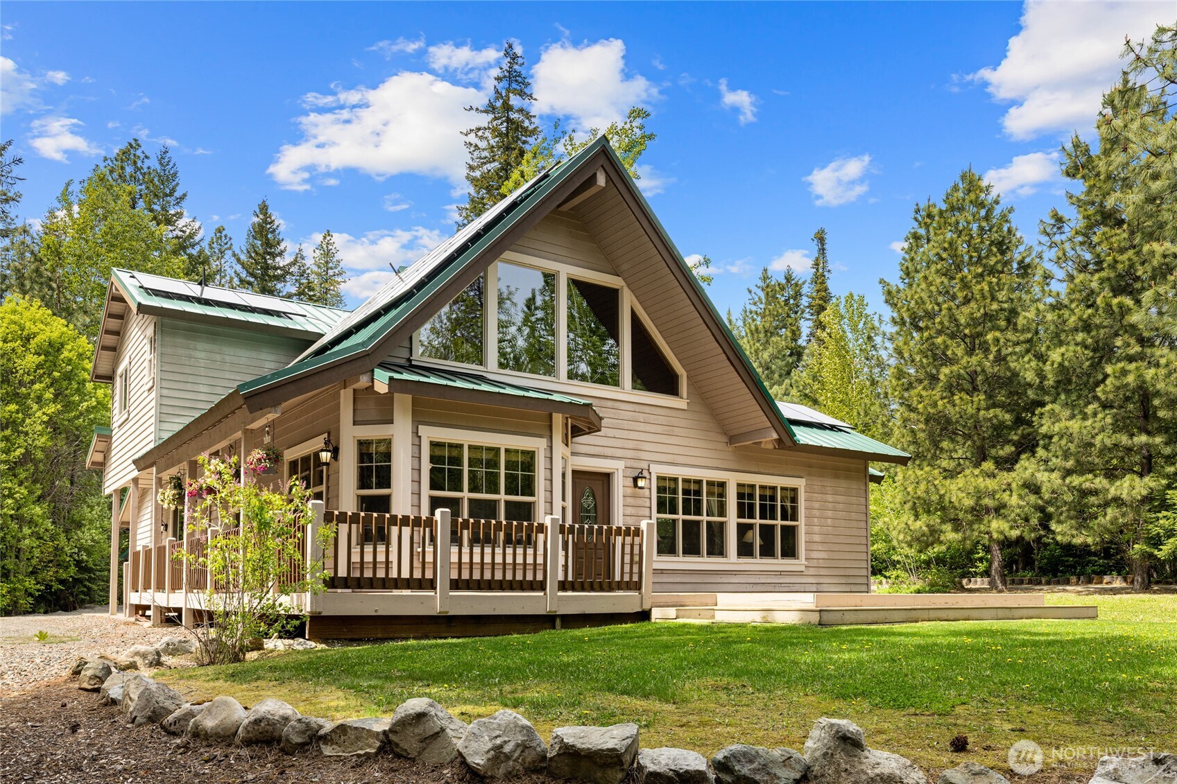 180 Sierra Lane Property Photo 2