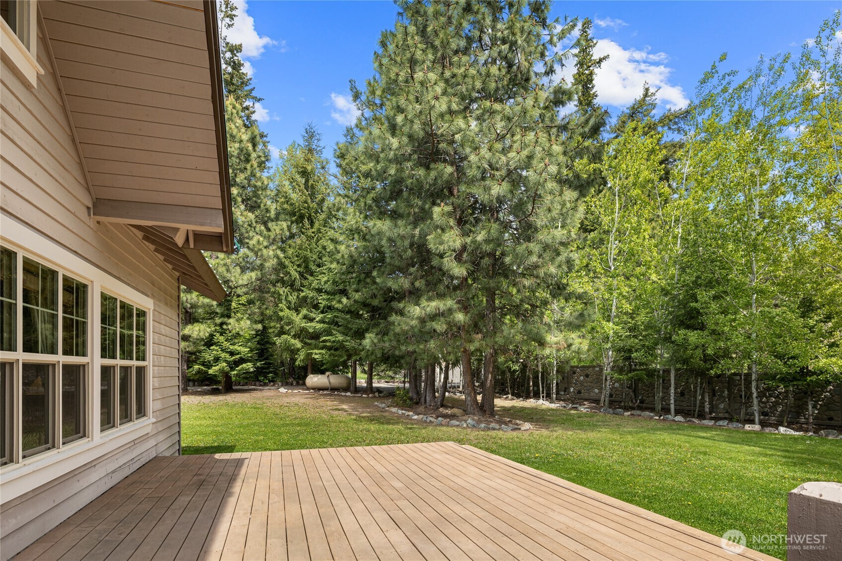 180 Sierra Lane Property Photo 5