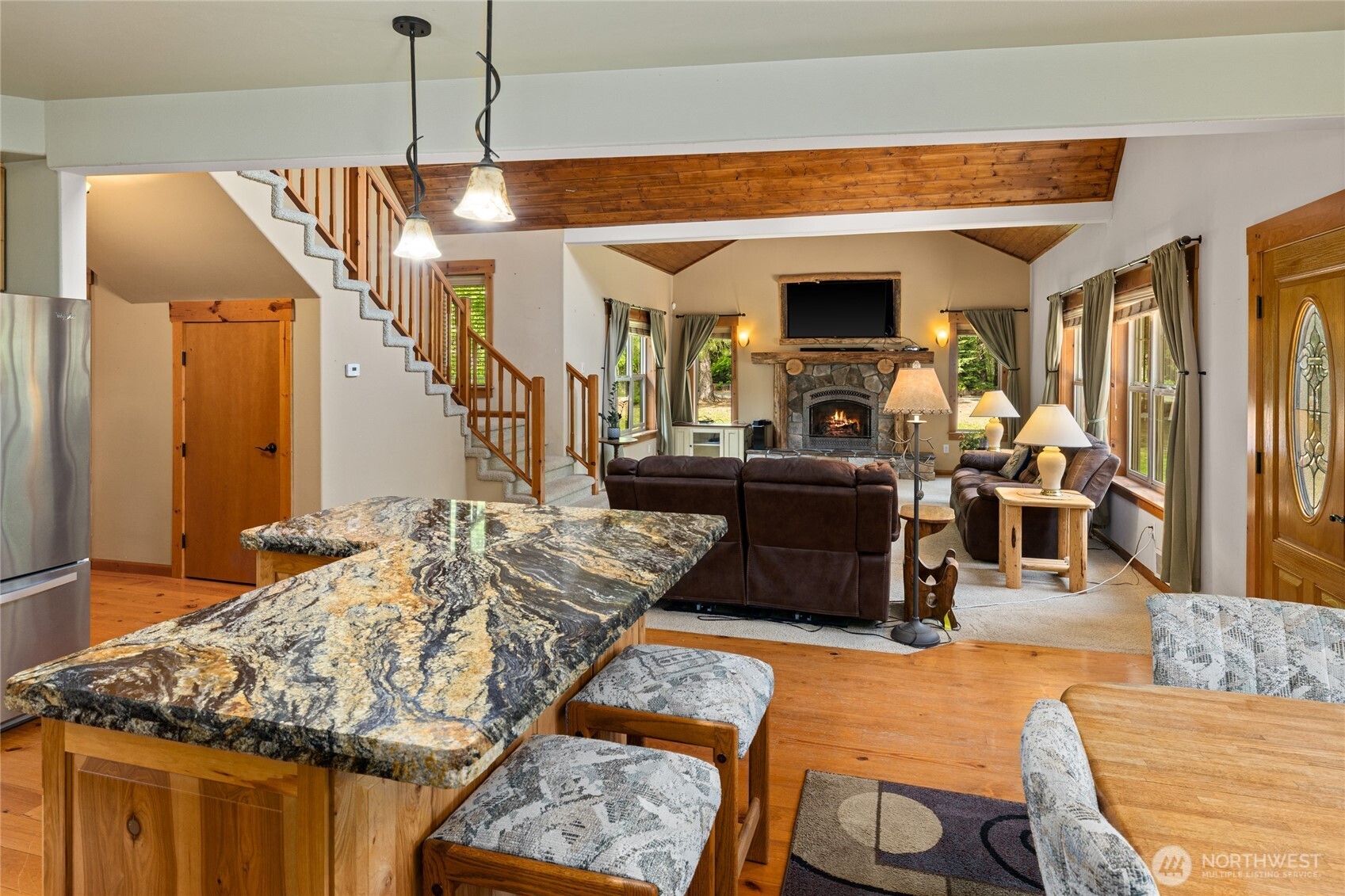 180 Sierra Lane Property Photo 9