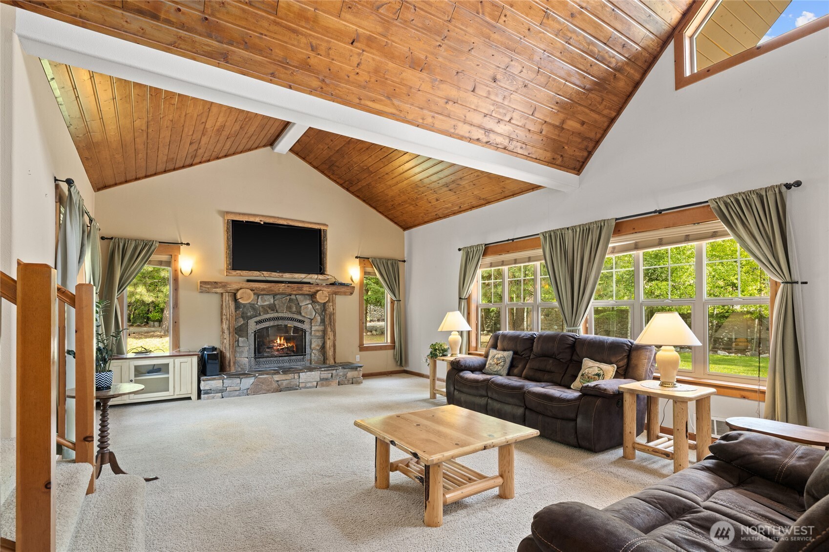 180 Sierra Lane Property Photo 13