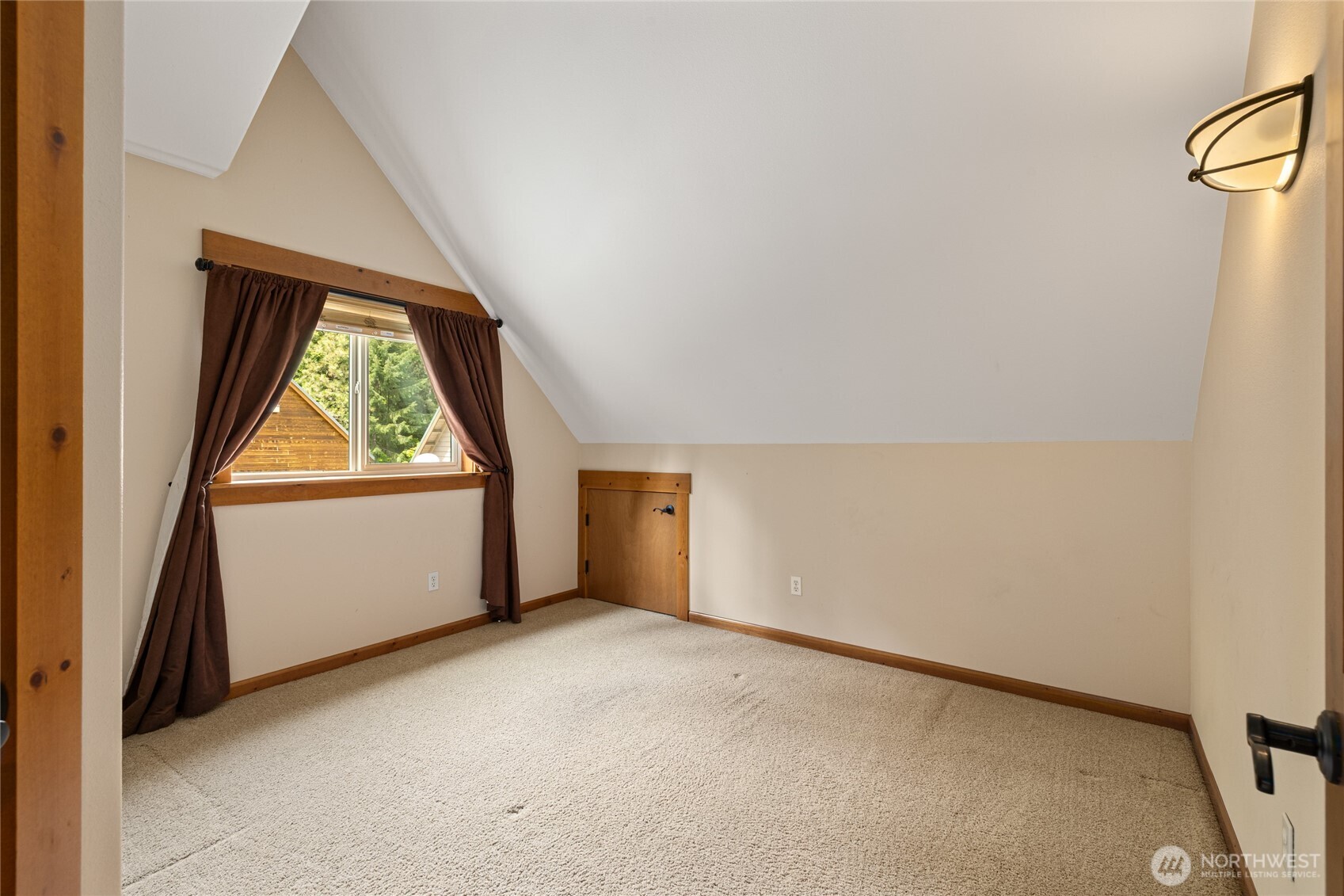 180 Sierra Lane Property Photo 21