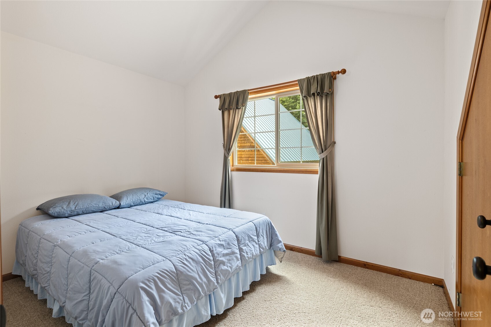 180 Sierra Lane Property Photo 31