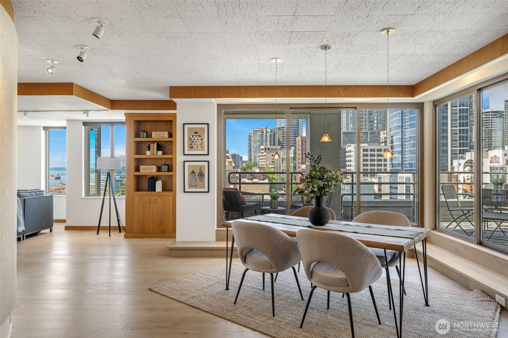 98 Union Street 1210 Property Photo 1