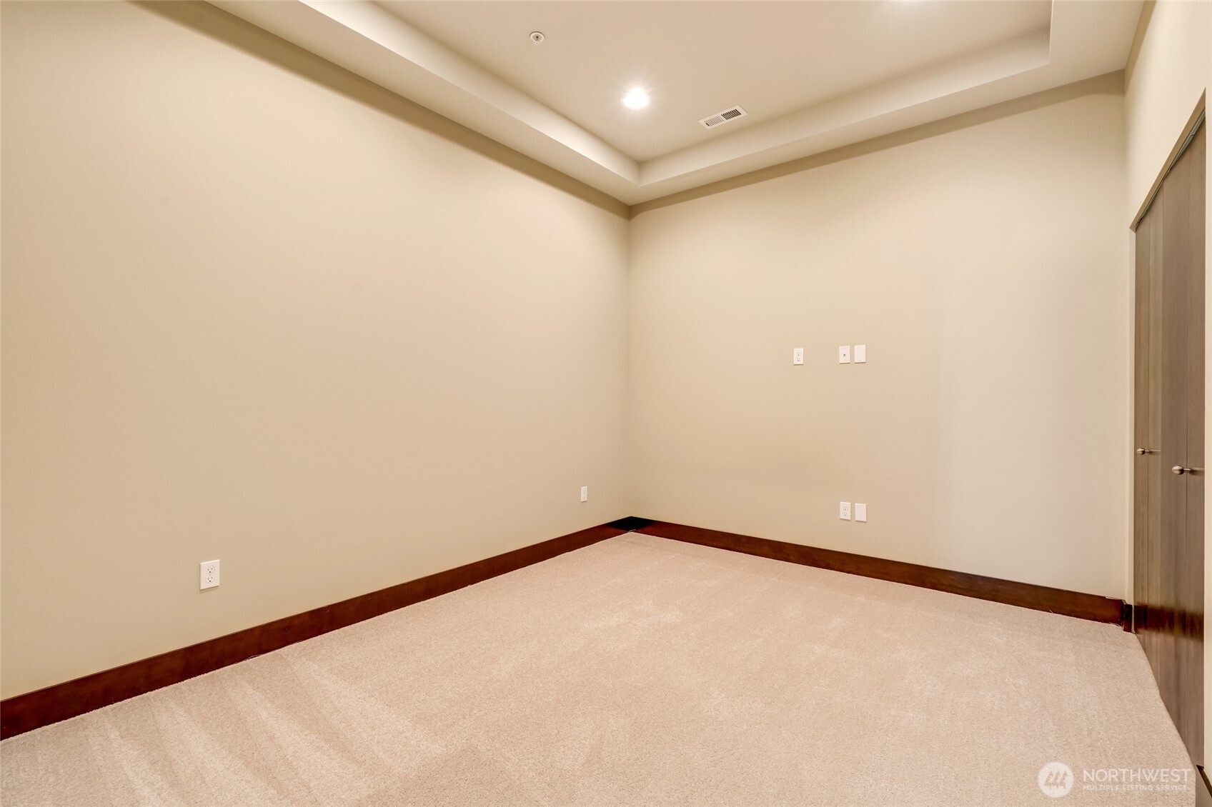 4020 Ne 3rd Place B Property Photo 28