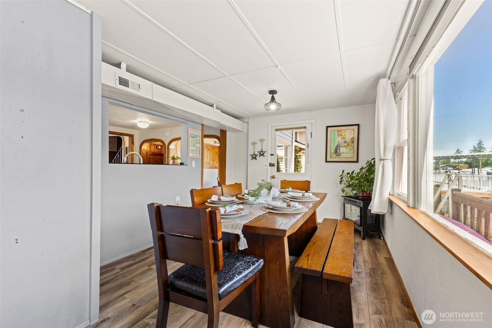 2423 Day Island Boulevard Property Photo 13