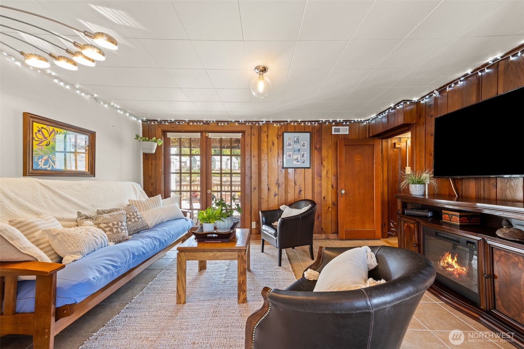 2423 Day Island Boulevard Property Photo 22