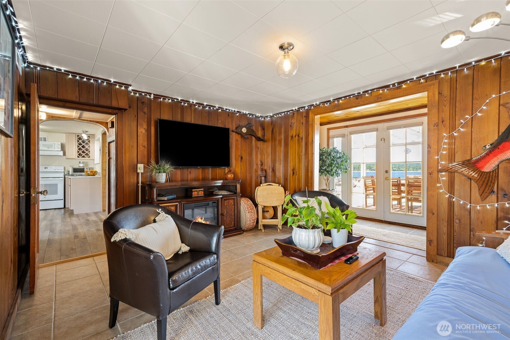 2423 Day Island Boulevard Property Photo 23