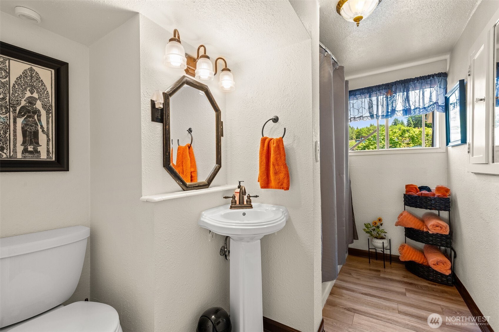 2423 Day Island Boulevard Property Photo 28