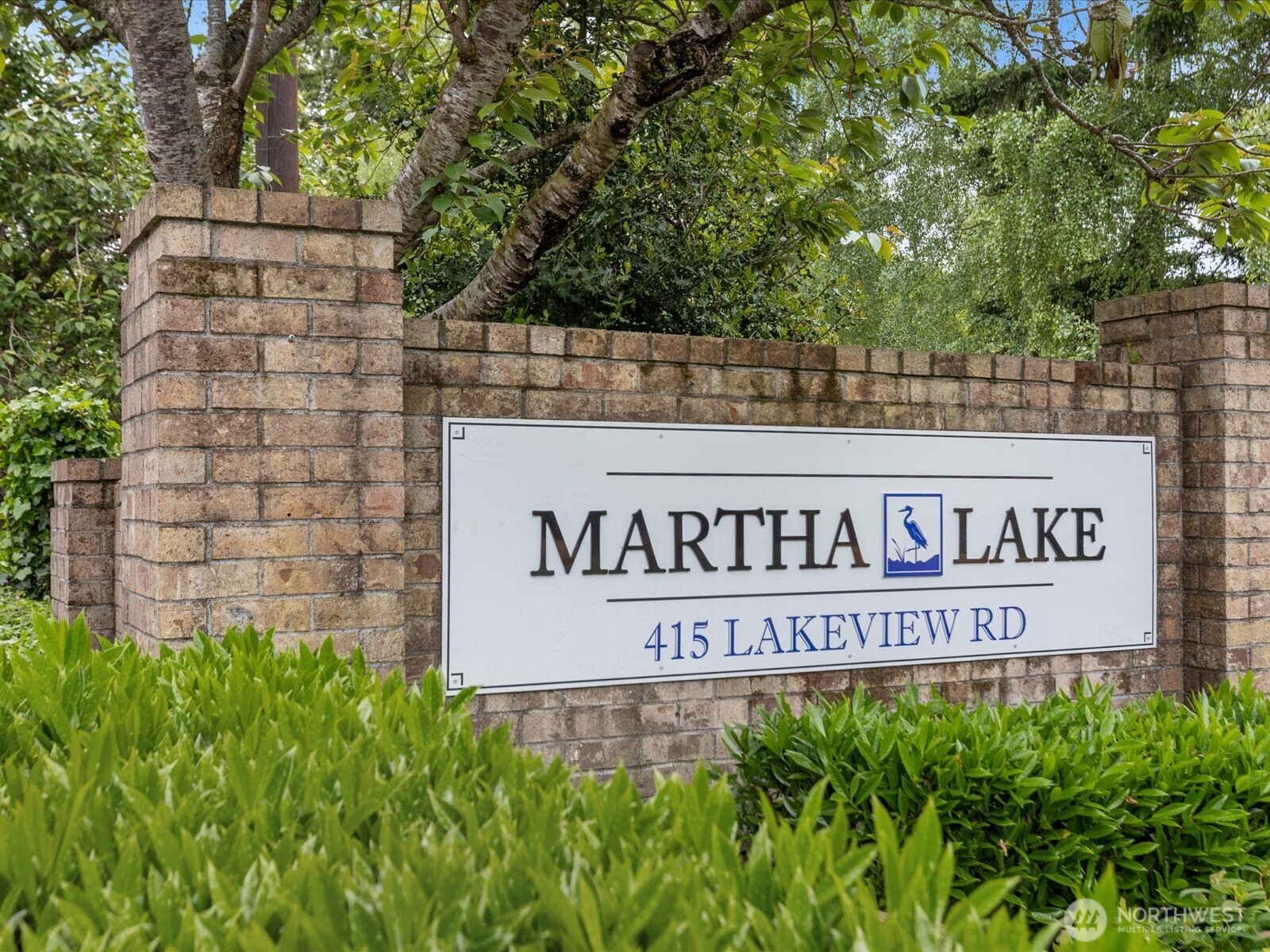 415 Lake View Road E20 Property Photo 2