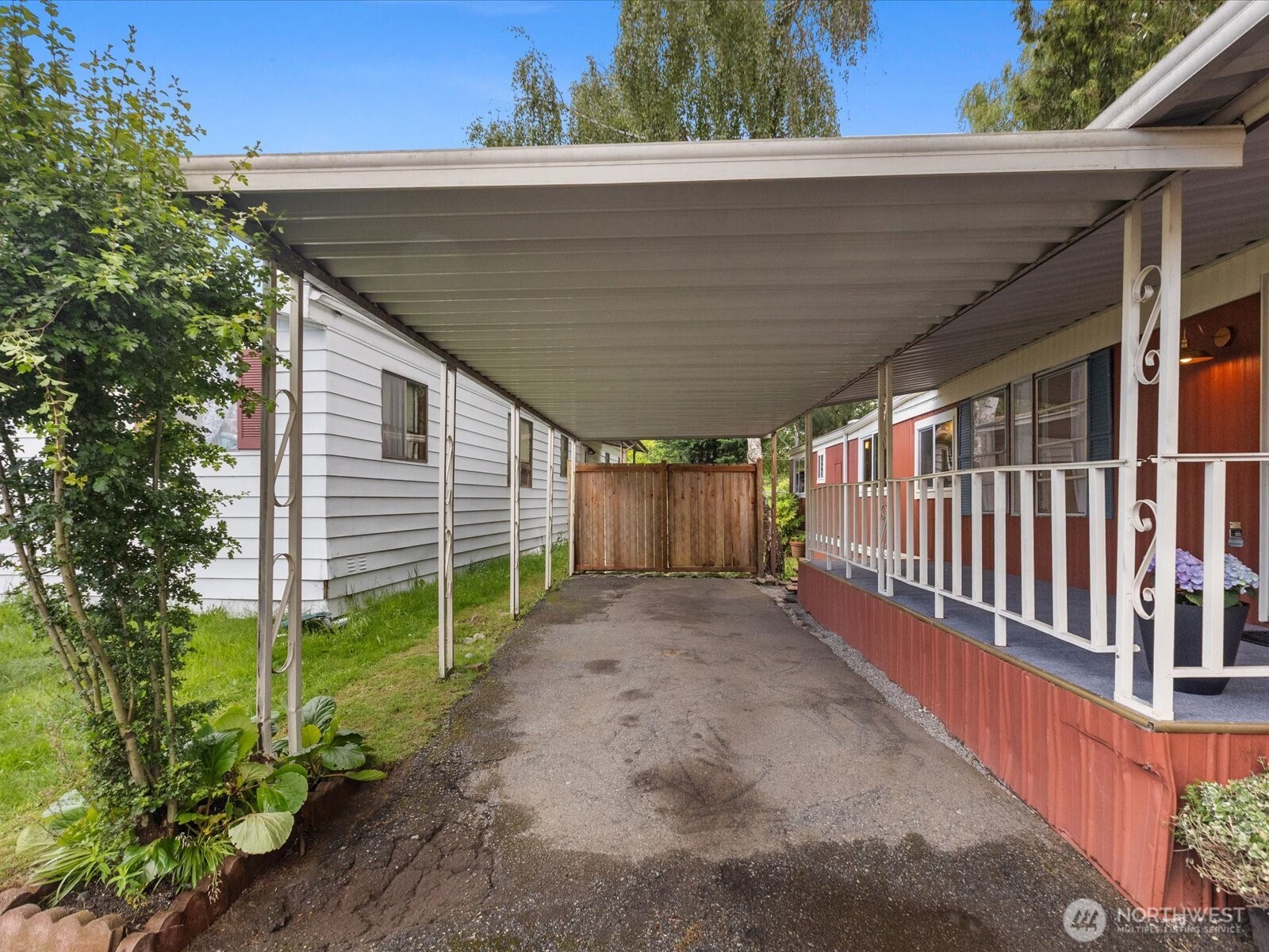 415 Lake View Road E20 Property Photo 24