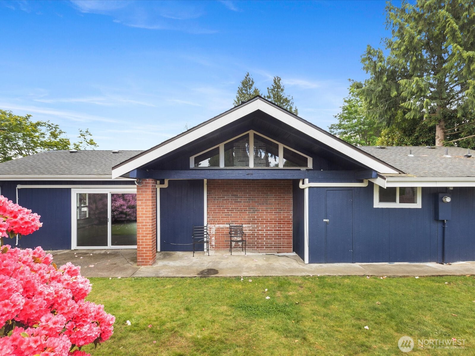 415 Lake View Road E20 Property Photo 26