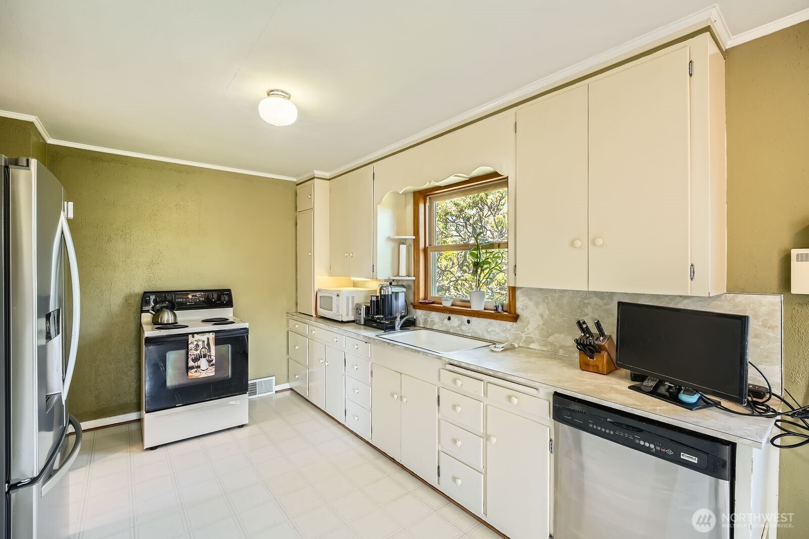 10758 22nd Avenue Property Photo 16