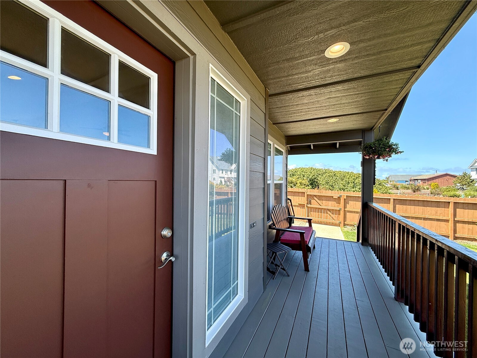 1233 Camero Loop Property Photo 2