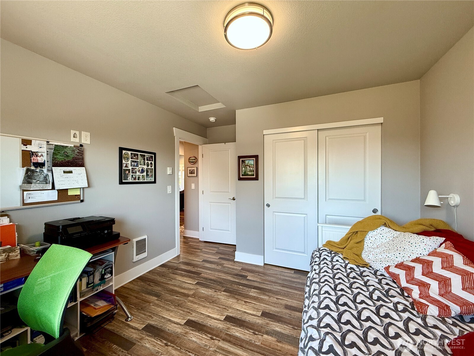 1233 Camero Loop Property Photo 18